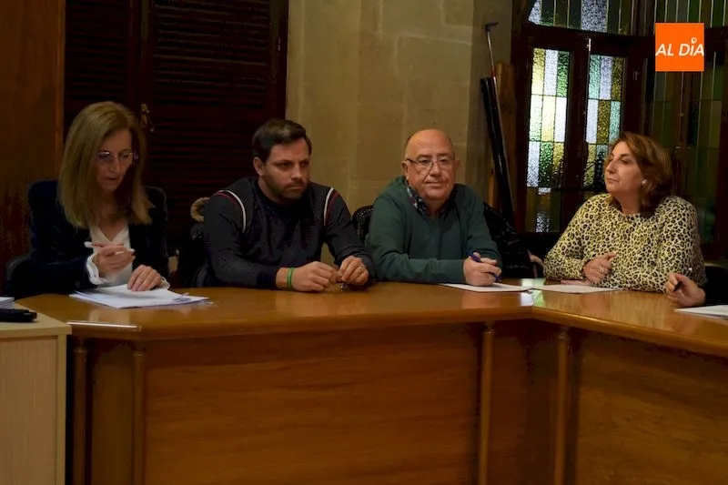 Foto 2 - El PSOE retira del pleno el punto sobre la adjudicaci&oacute;n del camping municipal a petici&oacute;n del...