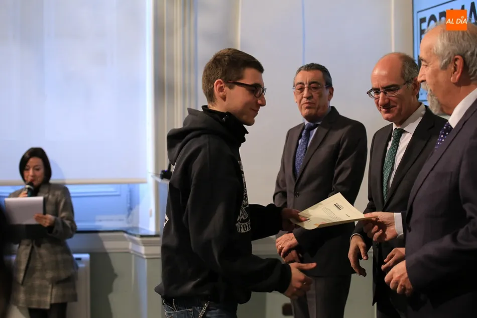 Foto 10 - La Diputaci&oacute;n subvencionar&aacute; con 375.000 euros&nbsp;a las empresas que contraten a los j&oacute;venes...