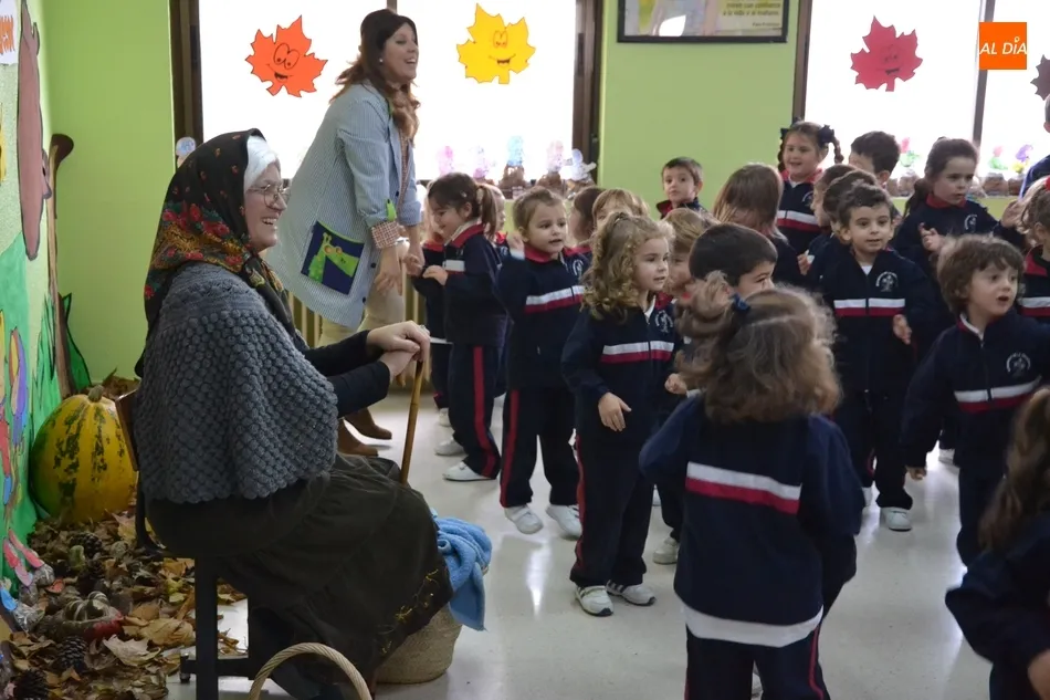 Foto 2 - El Colegio Misioneras-Santa Teresa recibe un a&ntilde;o m&aacute;s a la Casta&ntilde;era  