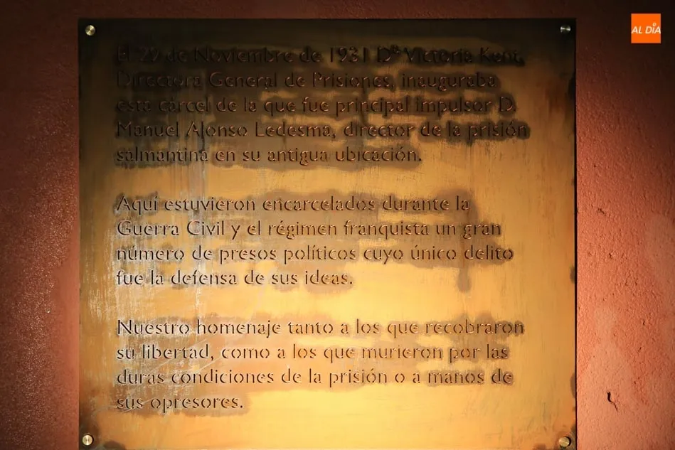 Foto 2 - La Asociaci&oacute;n Salamanca por la Memoria y la Justicia recuerda a los presos republicanos de la...