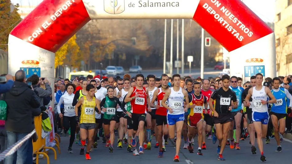 Salida de la anterior edición de la San Silvestre Universitaria de la Pontificia