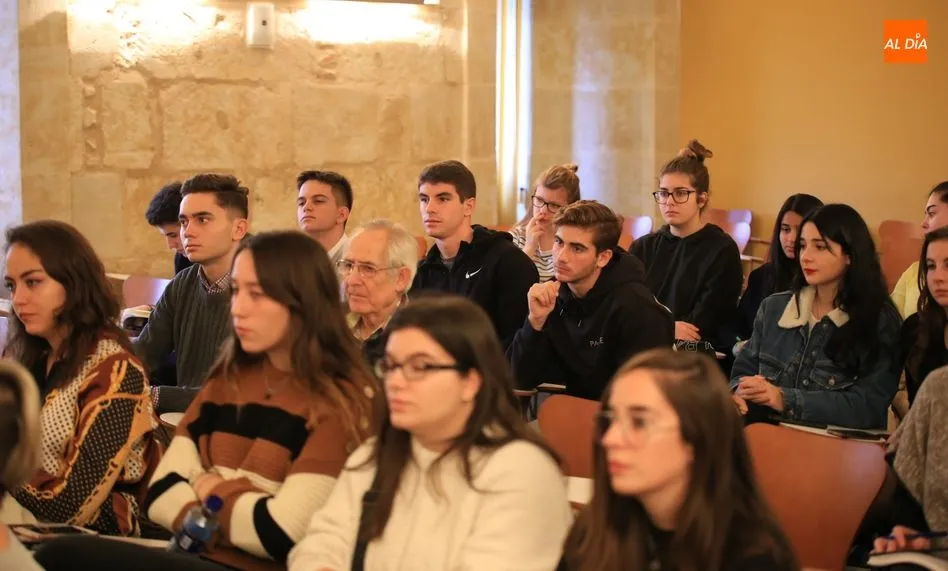 Foto 2 - La Pontificia acoge la presentaci&oacute;n del libro &lsquo;El acoso escolar, bullying y ciberbullying&rsquo;  