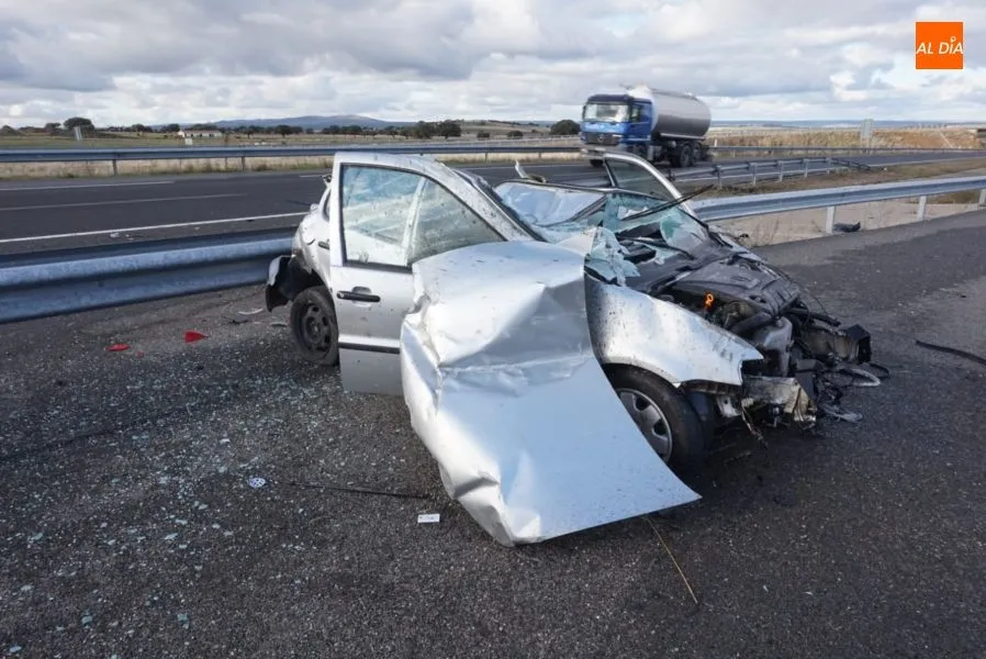 Foto 2 - Herido el &uacute;nico ocupante de un veh&iacute;culo tras perder el control en la A-66&nbsp;