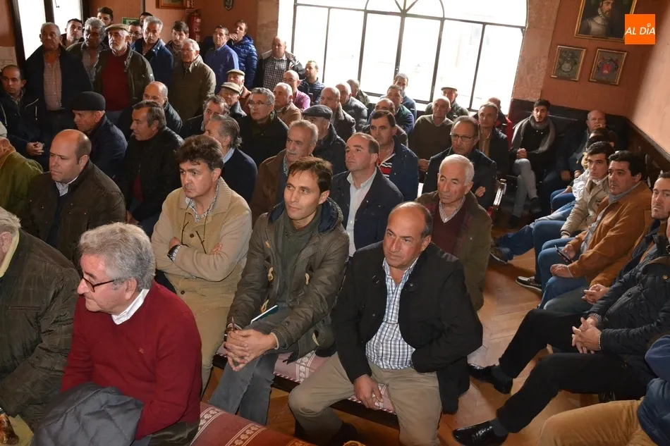 Foto 3 - Fijado tras una ardua disputa que acab&oacute; sin acuerdo un hist&oacute;rico precio de debut del ib&eacute;rico de...