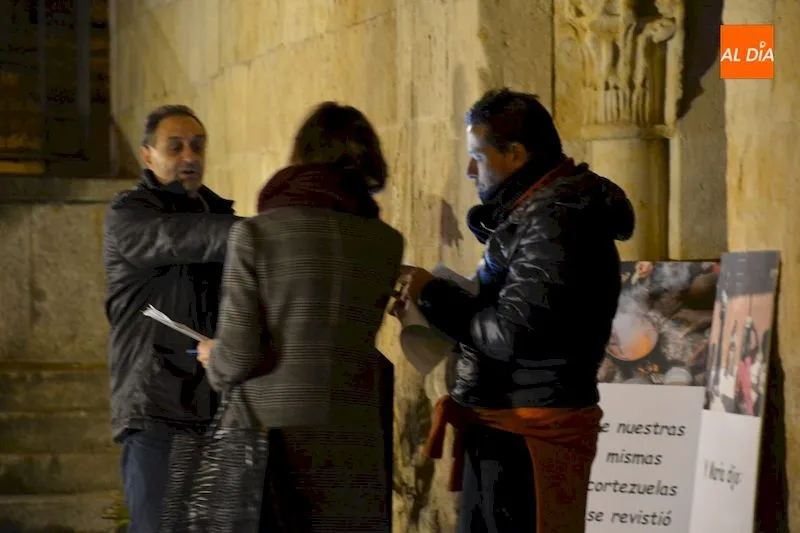 Foto 2 - Manos Unidas Salamanca presenta el Adviento bajo la obra &lsquo;Sombras y Luces&rsquo;
