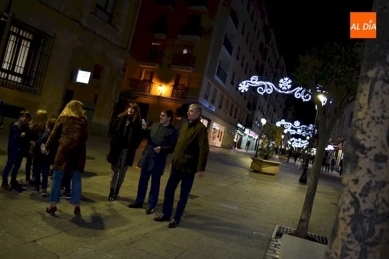 Foto 5 - La Navidad llega a Salamanca con el encendido de luces que transforma 80 calles y plazas  