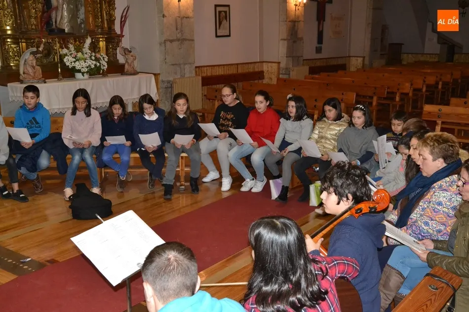 Foto 6 - El nuevo Coro Diocesano realiza su primer ensayo conjunto con m&aacute;s de 30 participantes  