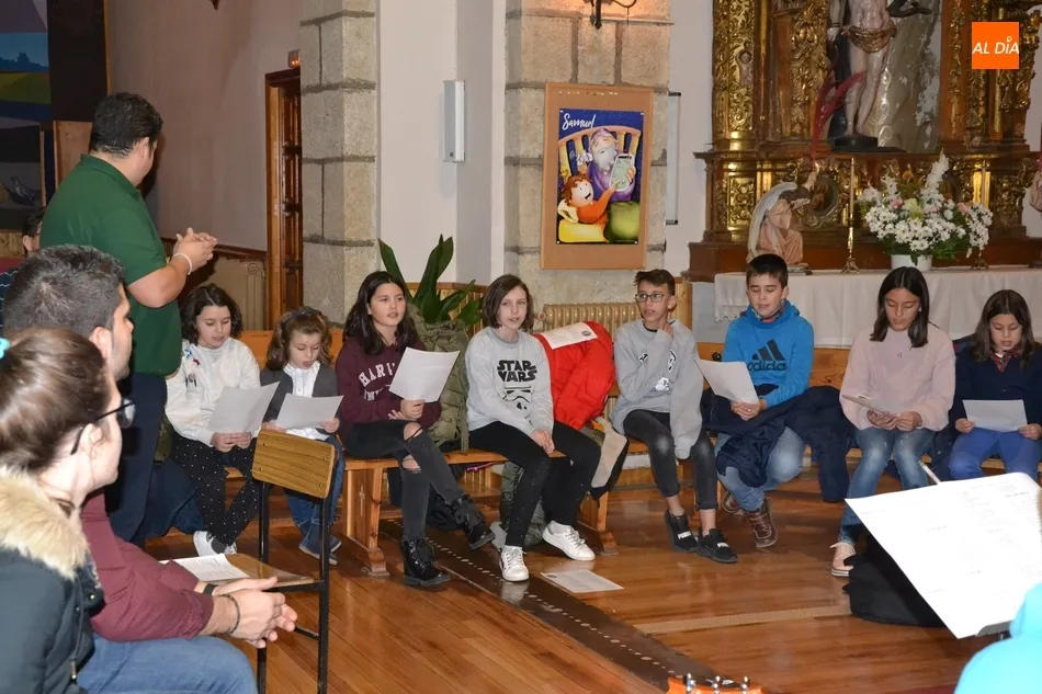 Foto 5 - El nuevo Coro Diocesano realiza su primer ensayo conjunto con m&aacute;s de 30 participantes  