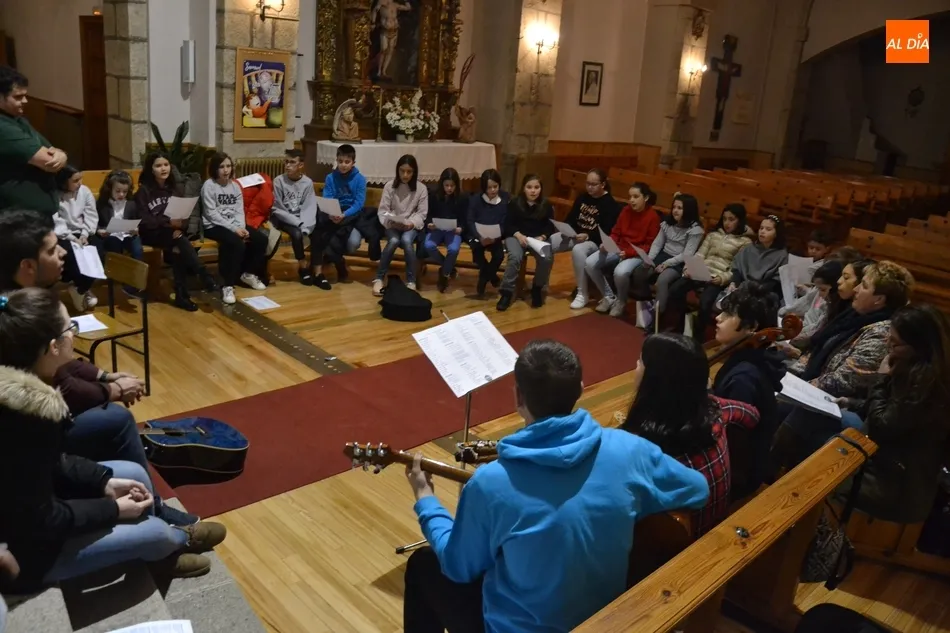 Foto 4 - El nuevo Coro Diocesano realiza su primer ensayo conjunto con m&aacute;s de 30 participantes  