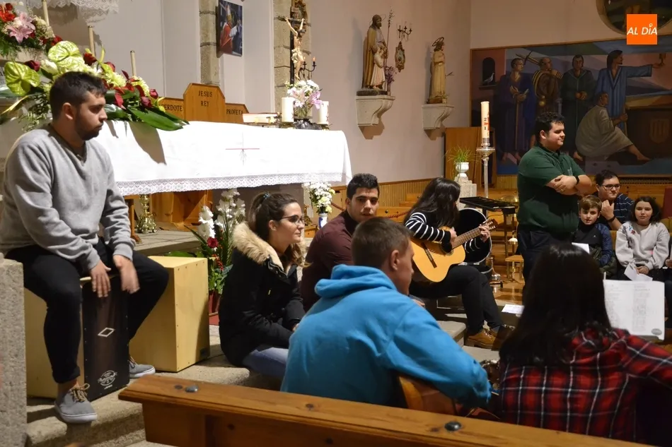 Foto 2 - El nuevo Coro Diocesano realiza su primer ensayo conjunto con m&aacute;s de 30 participantes  