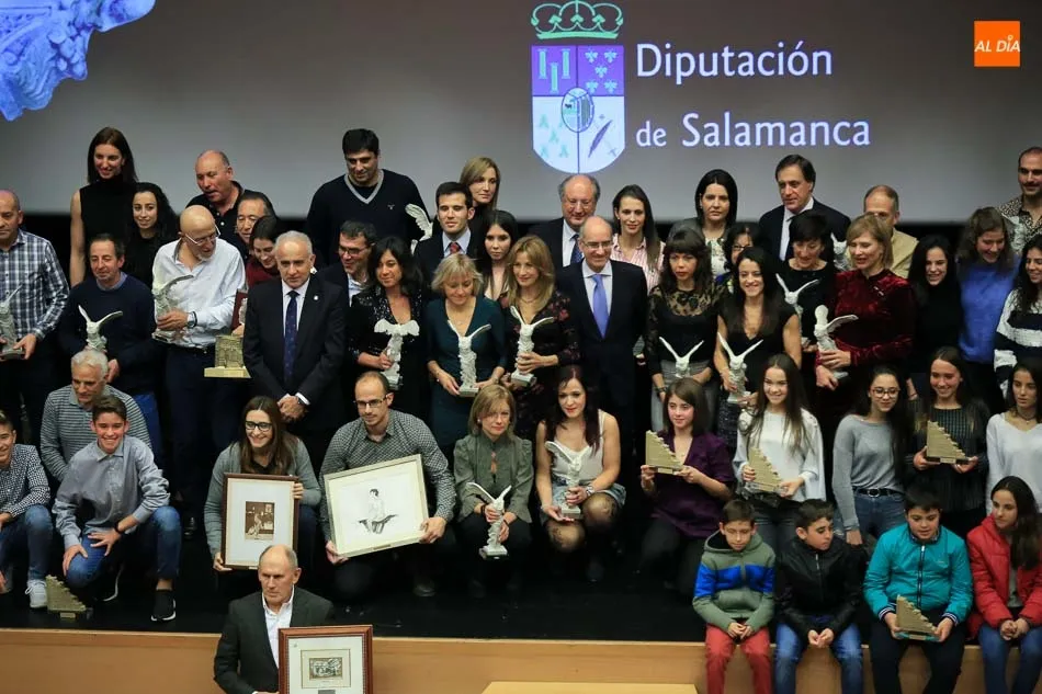 Foto 8 - Los Premios Anuales de la Diputaci&oacute;n reconocen los &eacute;xitos del CB Perfumer&iacute;as Avenida