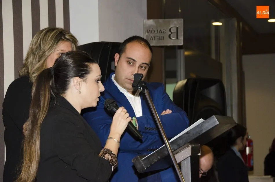 Foto 9 - Instituciones y empresas arropan a SALAMANCA AL D&Iacute;A en la gala por su tercer aniversario  