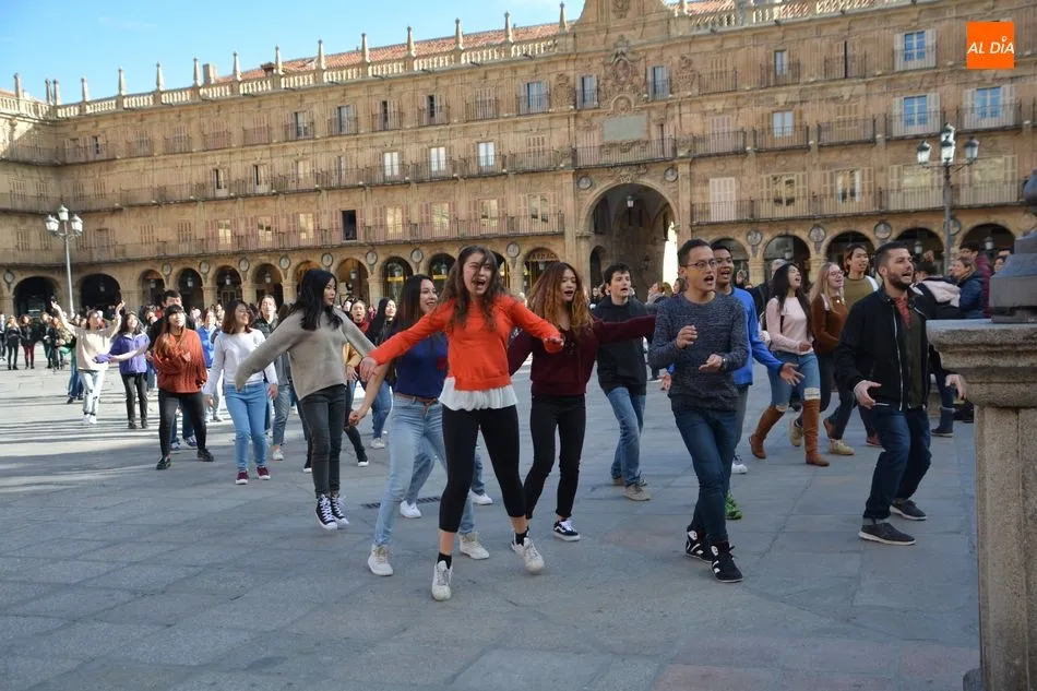 Foto 2 - Cerca de un centenar de personas protagonizar&aacute;n un &lsquo;lipdub&rsquo; en la Plaza Mayor y el Patio de...