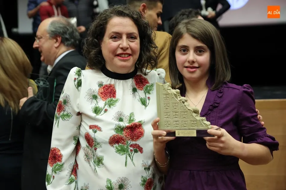 La albense María de las Heras recibe el premio a la mejor deportista escolar femenina