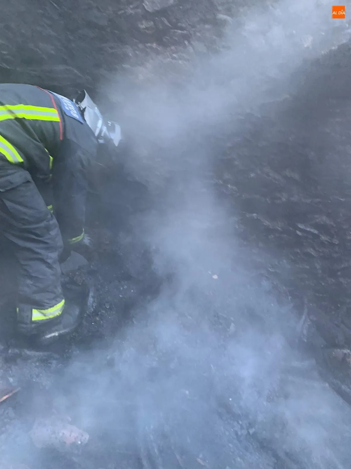 Foto 3 - Un fuego en una vivienda alarma la pasada madrugada a los vecinos de Hinojosa de Duero