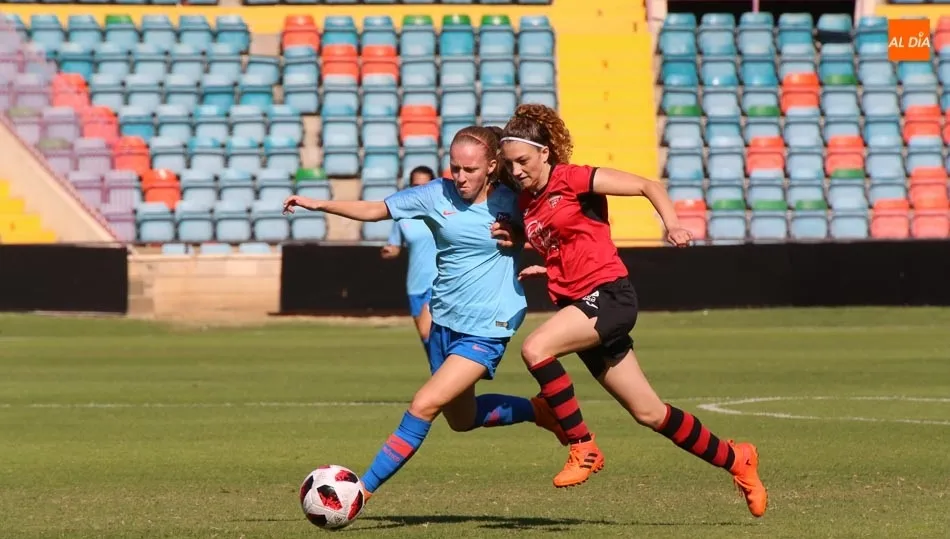 El Salamanca FF desafía en casa a un invicto Tacón  