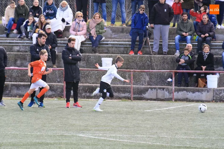 Foto 9 - Resultados, clasificaciones e im&aacute;genes del f&uacute;tbol base provincial