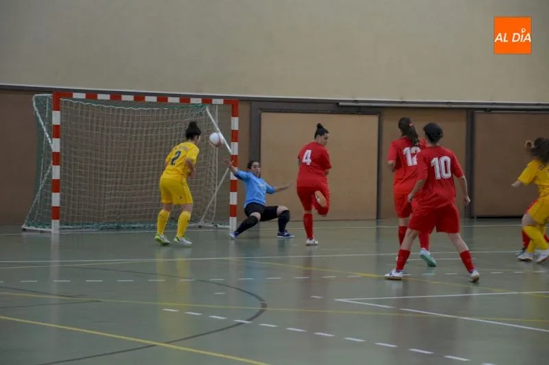 Foto 5 - La USAL cae jug&aacute;ndole de t&uacute; a t&uacute; al Alcorc&oacute;n B (2-4)