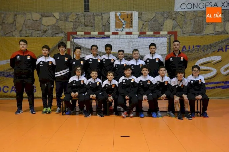 Foto 4 - El Balonmano Ciudad de Salamanca presume de cantera