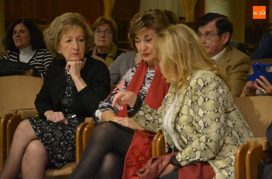 Foto 3 - Los 40 a&ntilde;os de la Constituci&oacute;n centran el coloquio de Ram&oacute;n L&oacute;pez Vilas  