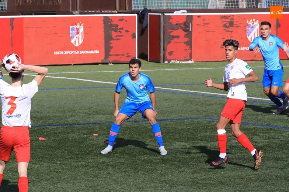 Foto 8 - El Santa Marta sufre un serio castigo ante el Atl&eacute;tico de Madrid (0-5)  