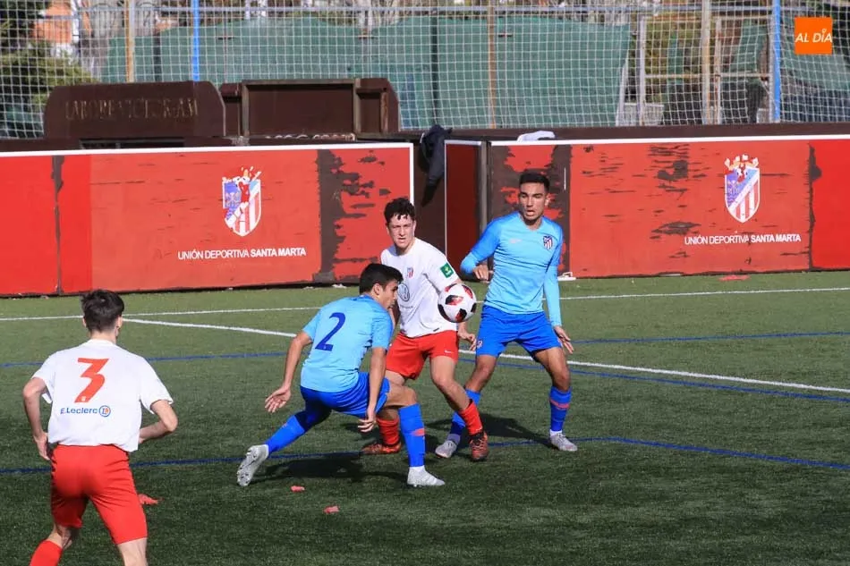Foto 6 - El Santa Marta sufre un serio castigo ante el Atl&eacute;tico de Madrid (0-5)  