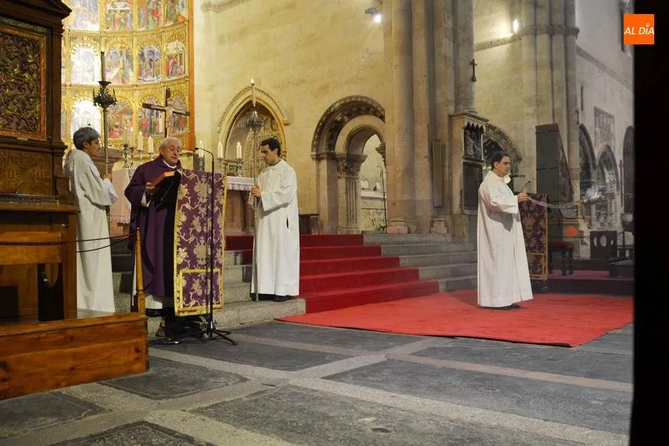 Foto 8 - Recuperaci&oacute;n de la misa por el rito moz&aacute;rabe en la Catedral Vieja para iniciar el Adviento