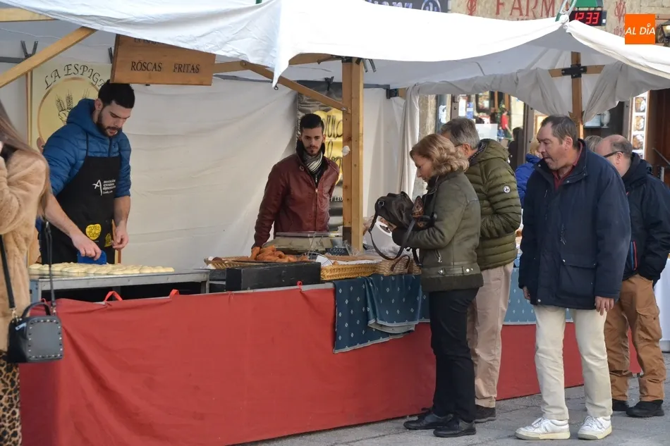 Foto 6 - La &uacute;ltima Feria del a&ntilde;o se remata en la Plaza Mayor con una muestra de artesan&iacute;a  