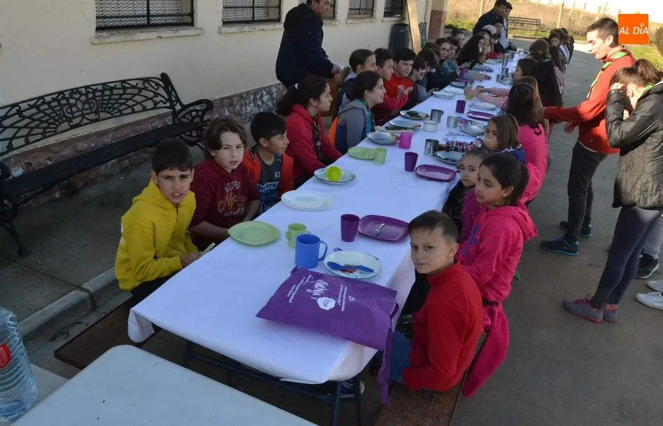 Foto 6 - El Grupo Scout Kennedy sopla las velas de su 45 Aniversario  