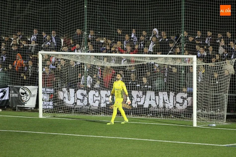 Foto 3 - Unionistas se convierte en el primer equipo en derrotar al Guijuelo en casa (0-1)
