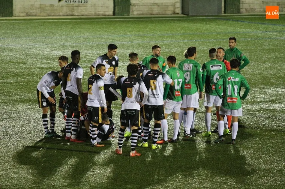 Foto 2 - Unionistas se convierte en el primer equipo en derrotar al Guijuelo en casa (0-1)