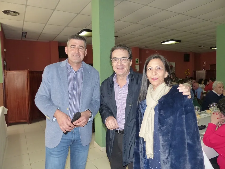 Santiago Alberca (c) en el homenaje