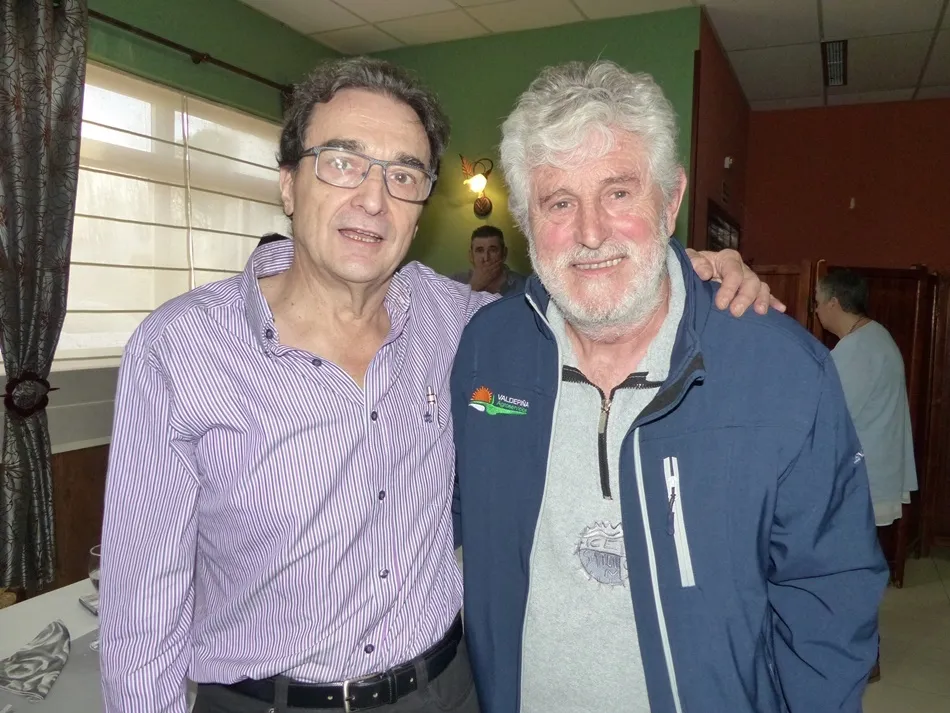 Foto 10 - Santiago Alberca se despide de sus pacientes de Villoria