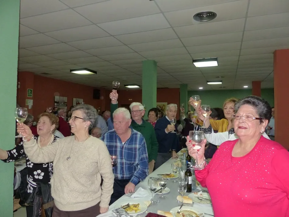 Foto 5 - Santiago Alberca se despide de sus pacientes de Villoria