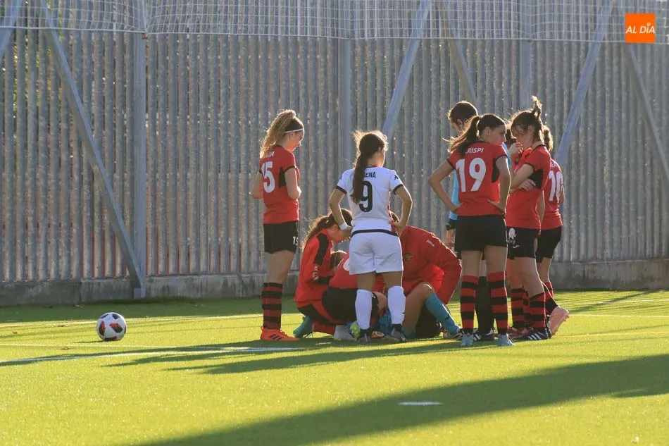 Foto 5 - El Salamanca FF cae goleado ante un temible Tac&oacute;n (0-4)