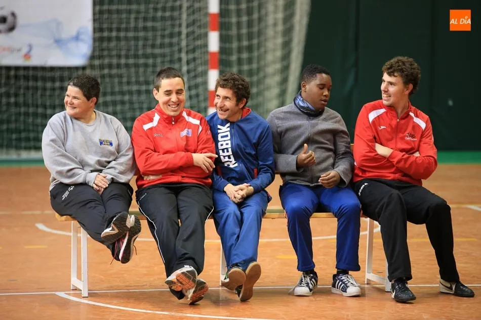 Foto 4 - Deporte inclusivo en Carbajosa en el D&iacute;a Internacional de la Discapacidad  