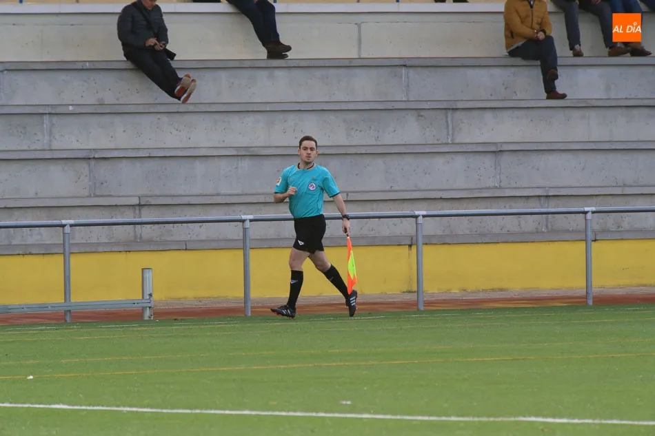 Foto 6 - El Salamanca UDS &lsquo;B&rsquo; sigue al acecho del liderato tras ganar al Onzonilla (0-3)  