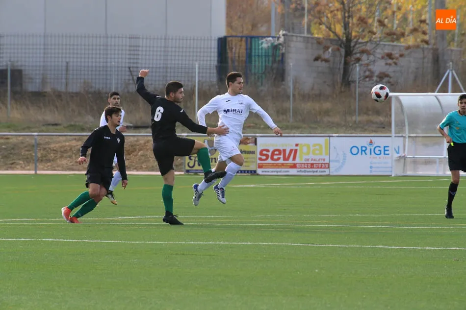 Foto 3 - El Salamanca UDS &lsquo;B&rsquo; sigue al acecho del liderato tras ganar al Onzonilla (0-3)  