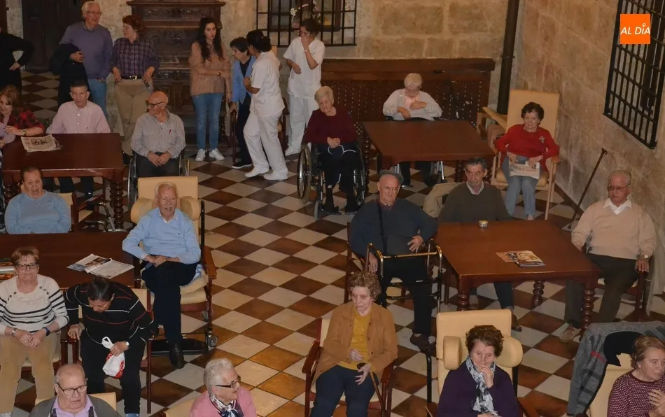 Foto 4 - Amanecer inicia su tradicional ronda de actuaciones navide&ntilde;as  