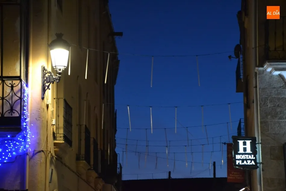 Foto 3 - &Uacute;ltimos remates a la iluminaci&oacute;n navide&ntilde;a, que trae novedades en varios puntos del centro  