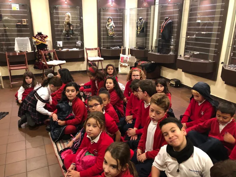Foto 3 - Alumnos del colegio Padres Trinitarios profundizan en la cultura charra  