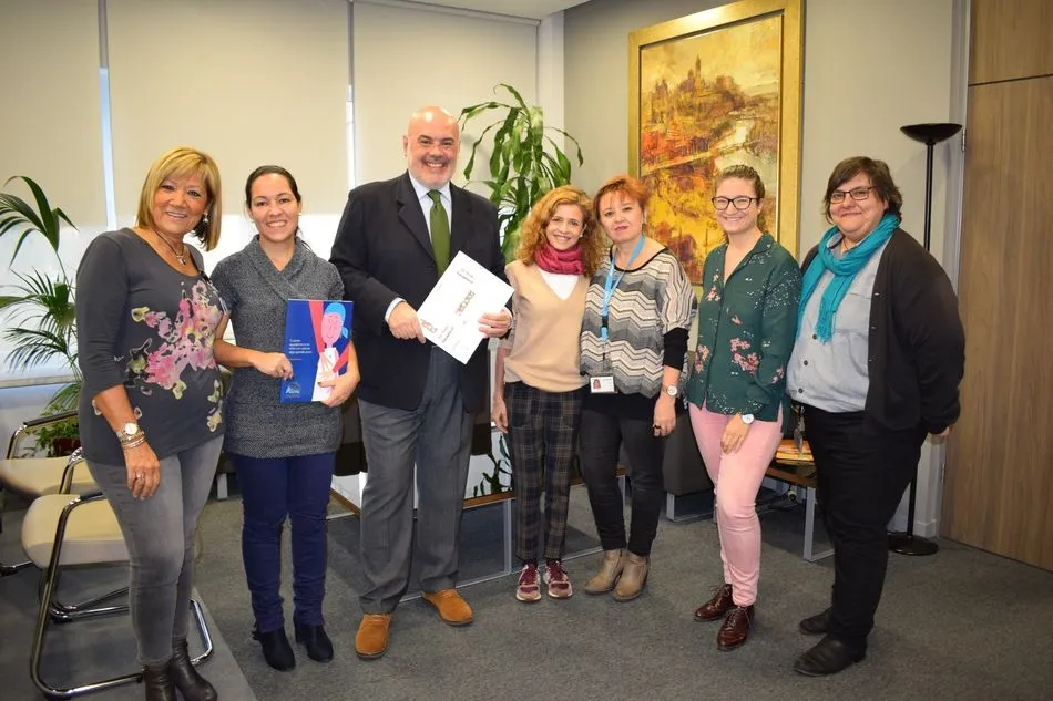 Foto 2 - &lsquo;ENUSA Uno+1&rsquo;, r&eacute;cord de solidaridad en la recogida de alimentos  