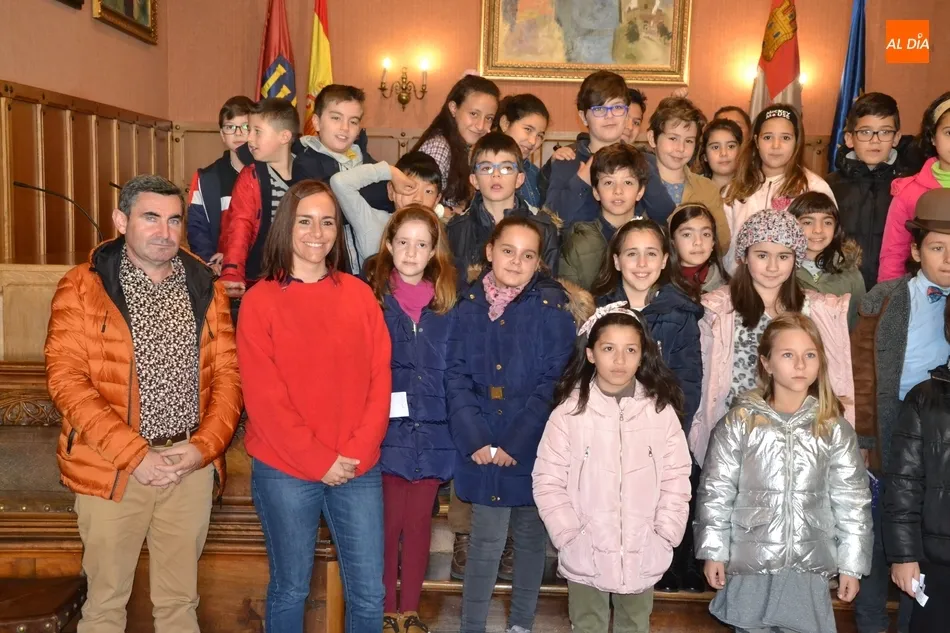 Foto 4 - Ni&ntilde;os de San Francisco toman el control del Ayuntamiento  