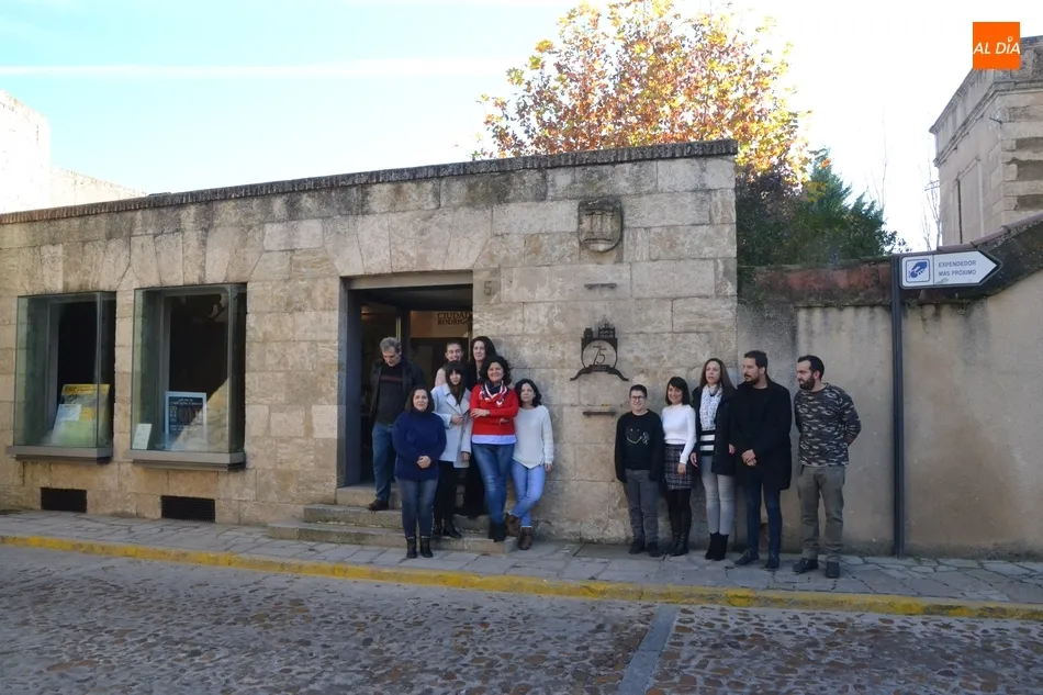 Foto 3 - Ocho mujeres participan en el novedoso programa formativo vinculado al 75 Aniversario  