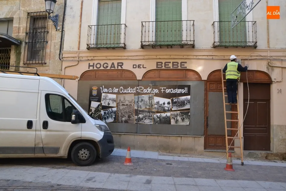 Foto 3 - Malestar entre los comerciantes de la calle Madrid por la retirada de cables el d&iacute;a de...