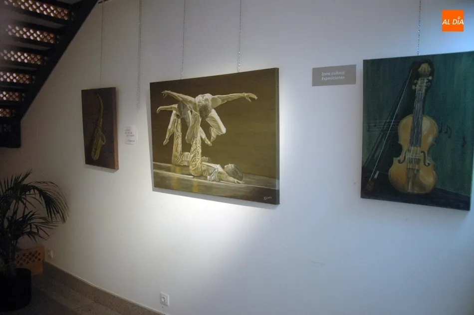 Foto 5 - El edificio San Nicol&aacute;s ofrece parte de la obra del artista local Joaqu&iacute;n S&aacute;nchez  