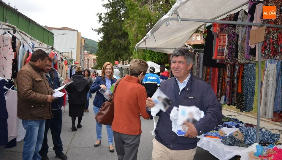 El PP repartirá ejemplares de la Constitución e información municipal en el mercadillo y La Corredera