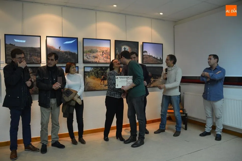 Foto 4 - Enrique Vicente Pe&ntilde;a recibe el primer premio del concurso de fotograf&iacute;a de Cabrerizos con...