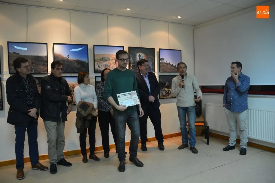 Foto 3 - Enrique Vicente Pe&ntilde;a recibe el primer premio del concurso de fotograf&iacute;a de Cabrerizos con...