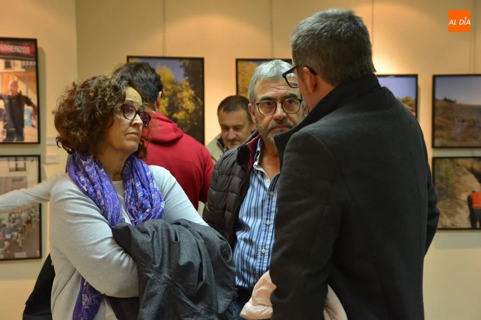 Foto 2 - Enrique Vicente Pe&ntilde;a recibe el primer premio del concurso de fotograf&iacute;a de Cabrerizos con...